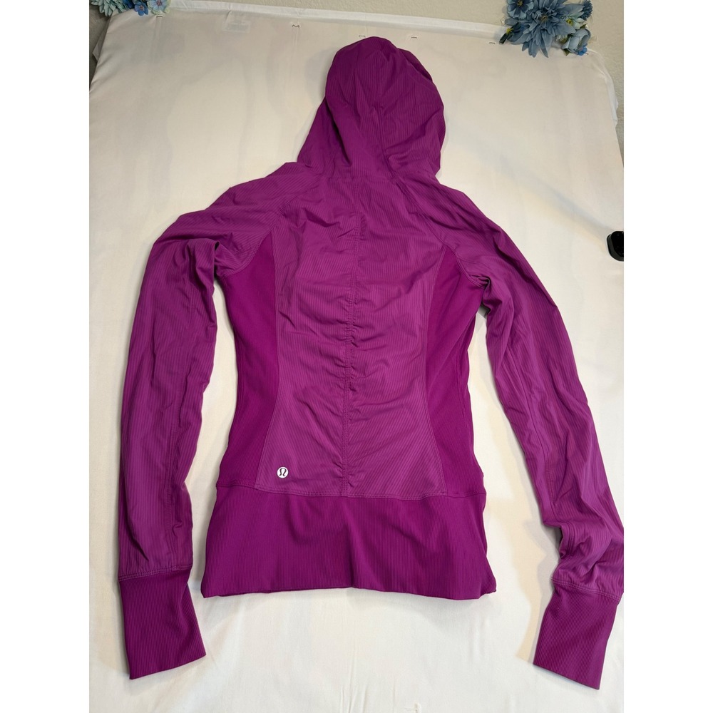 Lululemon In Flux Jacket Regal Plum Purple Hooded Swift Size 6 W4I09S - Picture 5 of 8